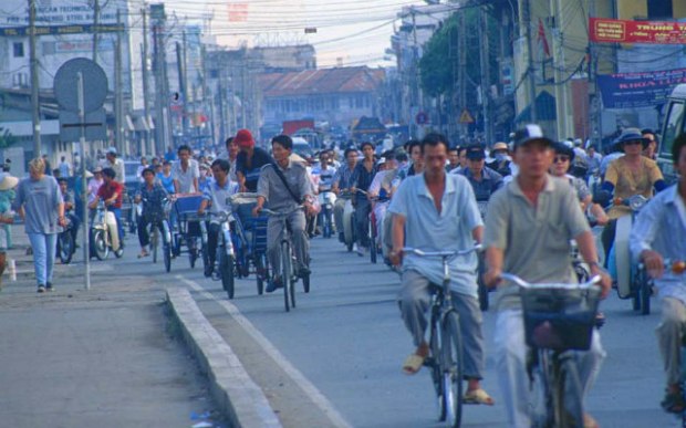 saigon-rush-hour-with-bicycles 640+400